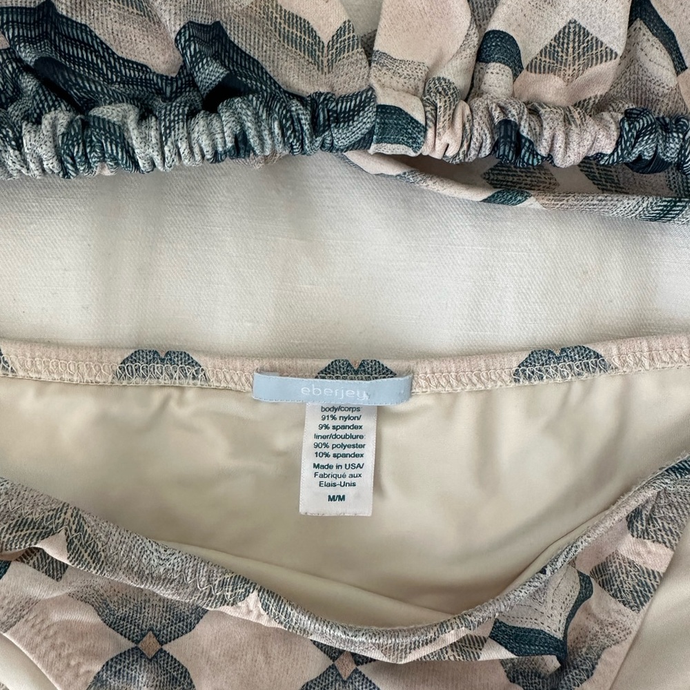 Like New Eberjey Chevron Pattern - Picture 4 of 5